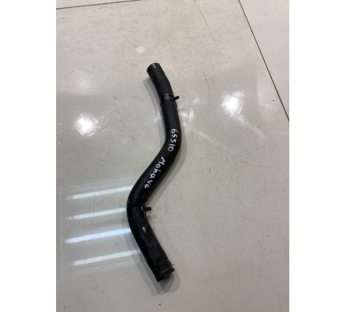 Патрубок системы охлаждения