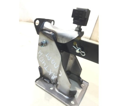 Педаль тормоза