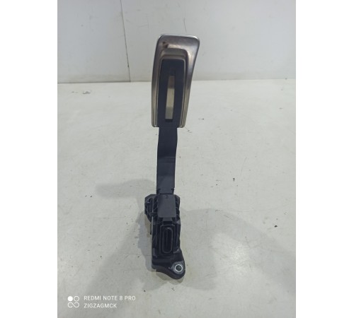 Педаль газа