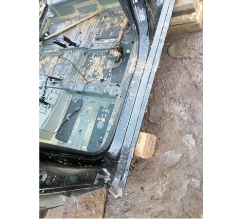 Порог левый с центральной стойкой