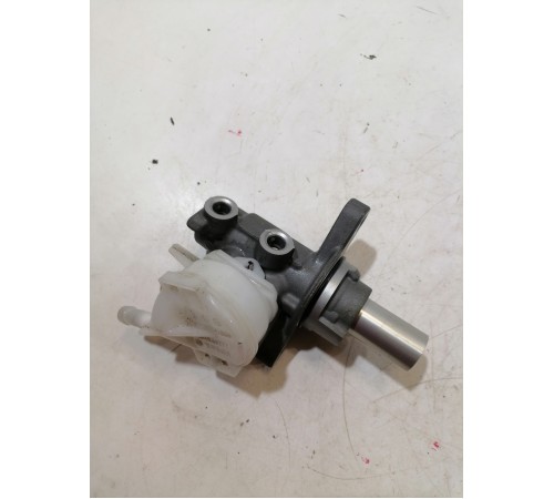 Главный тормозной цилиндр