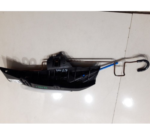 Регулировка правой боковины сиденья передняя правая