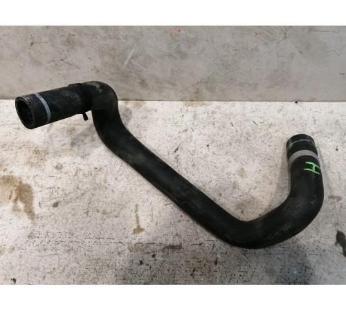 Патрубок радиатора