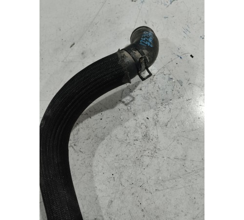 Патрубок системы охлаждения