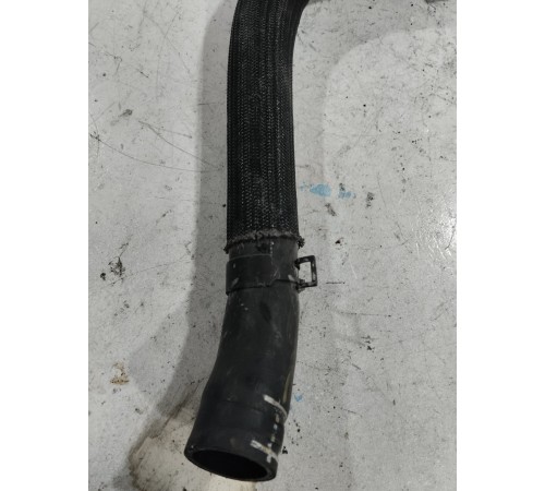 Патрубок системы охлаждения