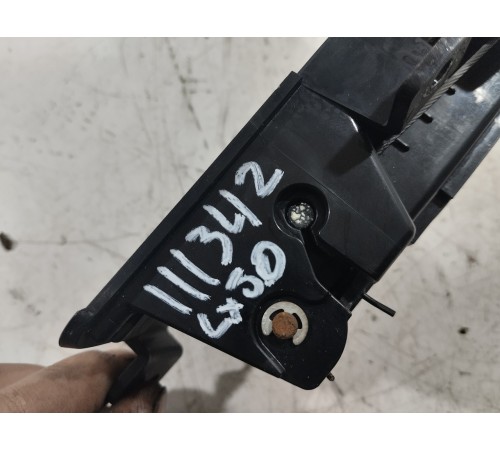 Ручка откидывания сиденья задняя левая с тросиком