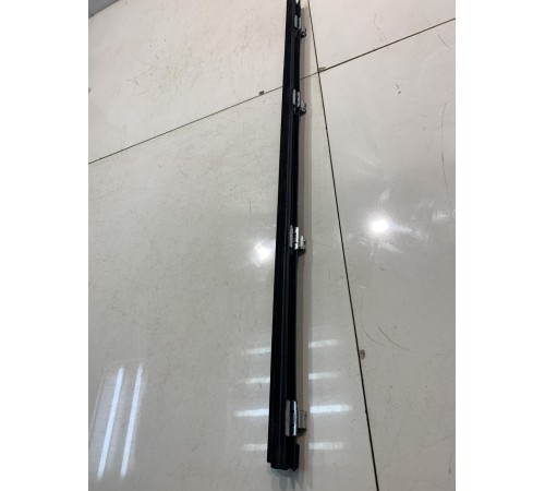 Уплотнитель стекла (передний, левый, внутренний)