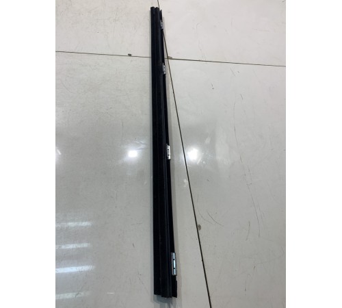 Уплотнитель стекла (передний, левый, внутренний)