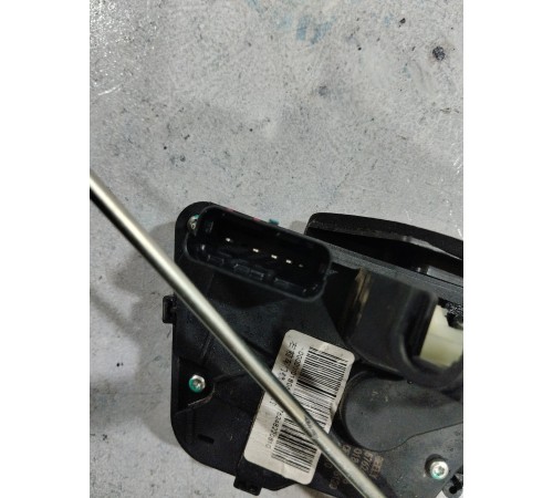 Замок двери передний правый