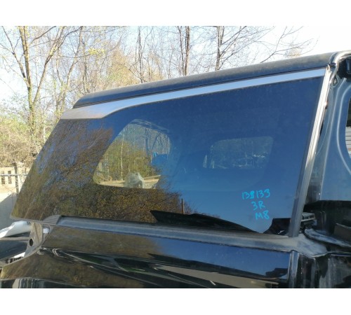 Стекло заднее правое,глухое