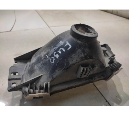 Фара противотуманная (передняя правая)