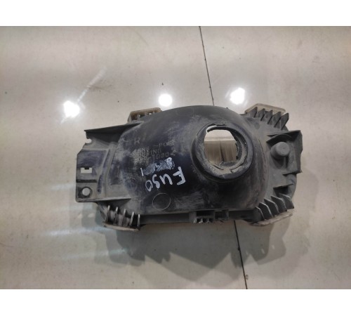 Фара противотуманная (передняя правая)