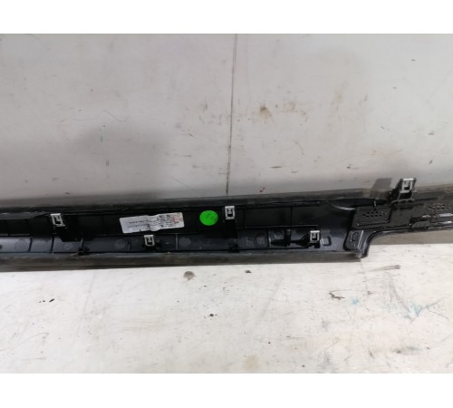 Декоративная накладка торпеды (алькантара)