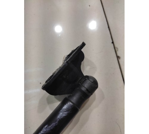 Амортизатор багажника (левый)