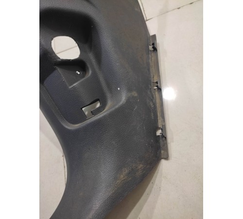 Обшивка стойки (передняя, левая)