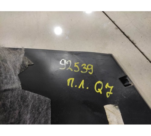 Обшивка стойки (передняя, левая)