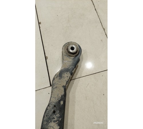 Рычаг подвески(задний правый)