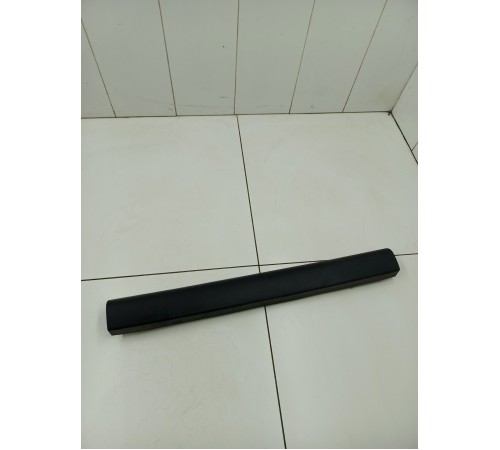 Обшивка крышки багажника