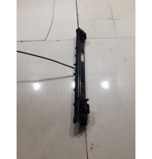 Направляющая (салазки) переднего правого сиденья правая