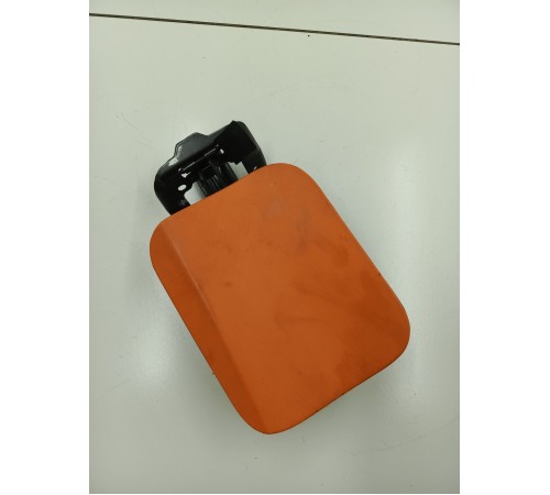 Лючок топливного бака