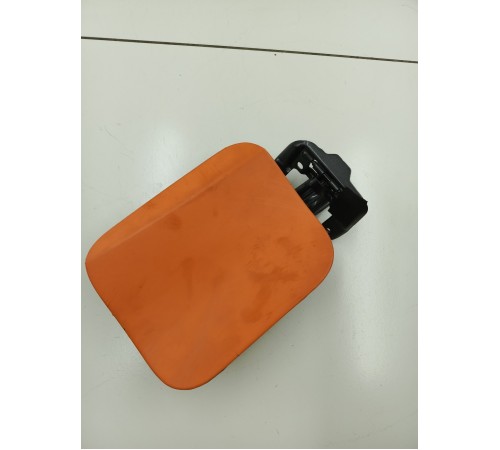 Лючок топливного бака