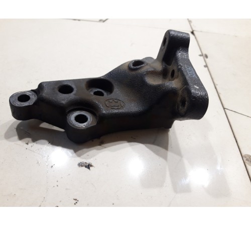 Кронштейн(крепление) двигателя