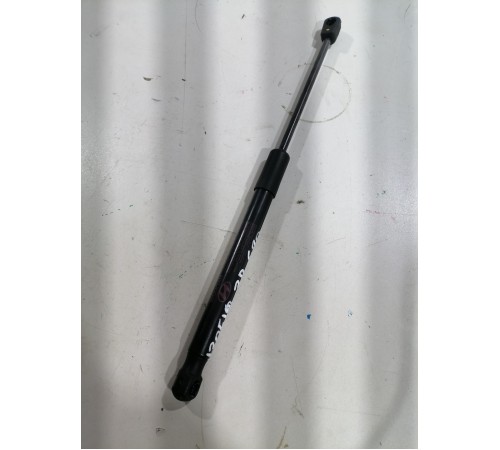 Амортизатор багажника