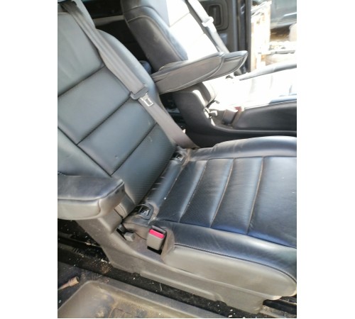 Второй ряд сидений,кожа