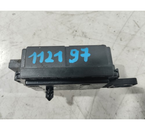 Усилитель антенны задний правый