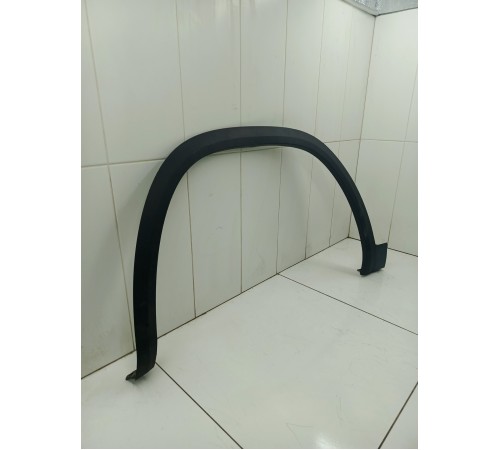 Накладка крыла передняя левая