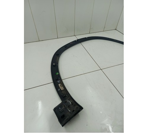 Накладка крыла передняя левая