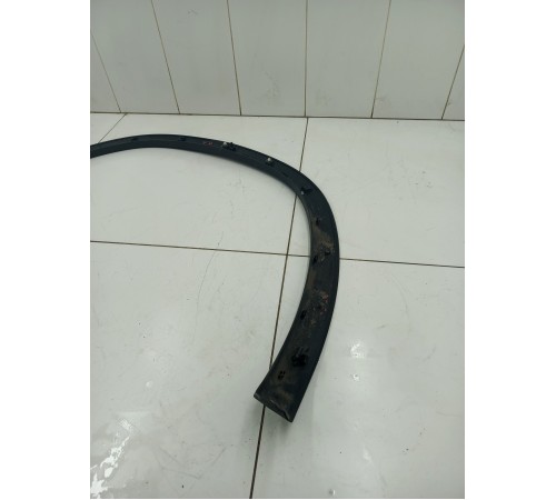 Накладка крыла передняя левая