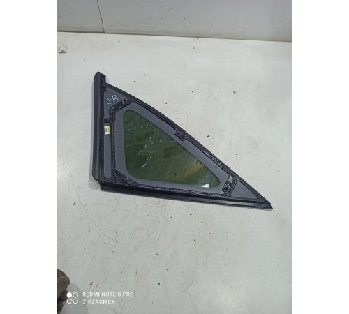 Глухое стекло двери (заднее правое)