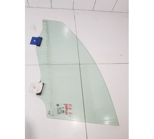 Стекло двери переднее левое