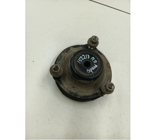 Опора стойки амортизатора передняя правая