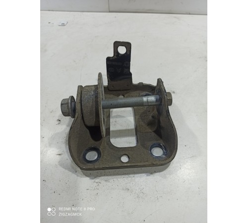 Усилитель (кронштейн) левый