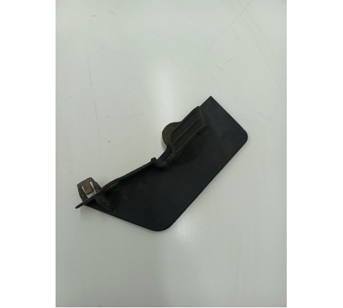 Брызговик задний правый