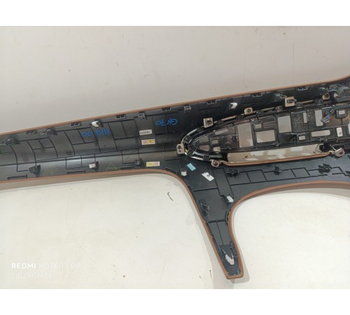 Накладка торпедо декоративная правая