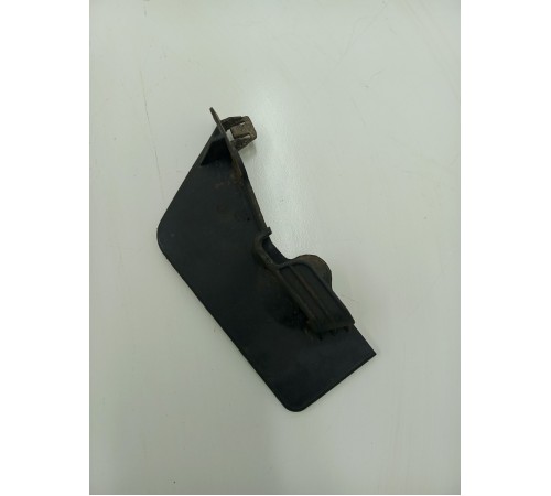 Брызговик задний правый