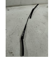 Поводок стеклоочистителя(правый)