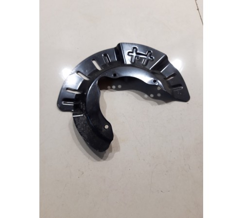 Кожух тормозного диска(передний левый)