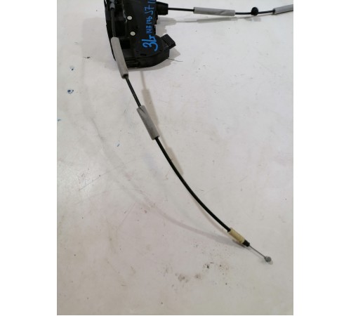 Замок двери задний левый