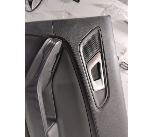 Обшивка двери задняя правая