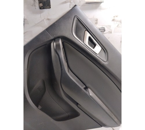 Обшивка двери задняя правая