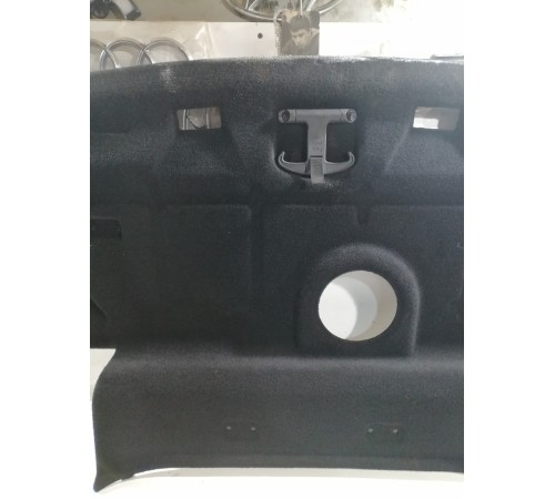 Пол багажника