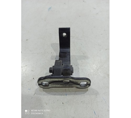 Петля двери (задняя, правая, нижняя)