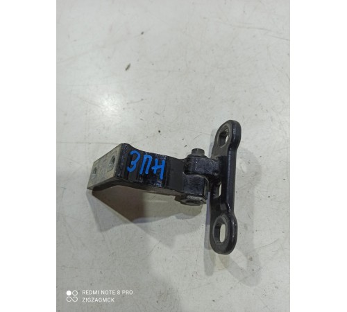 Петля двери (задняя, правая, нижняя)