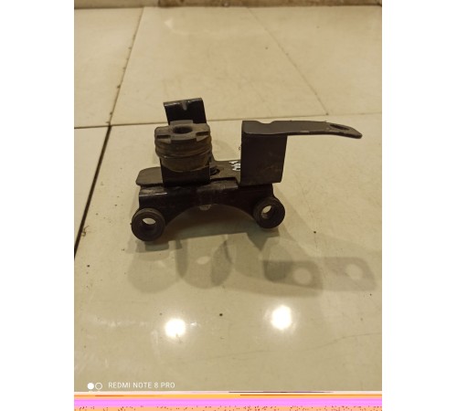 Кронштейн блока ABS