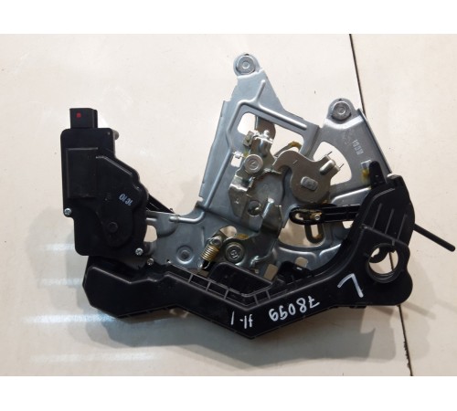 Замок открывания средней двери(левый)