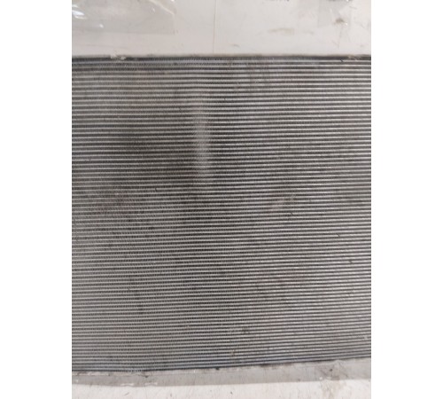 Радиатор охлаждения двигателя